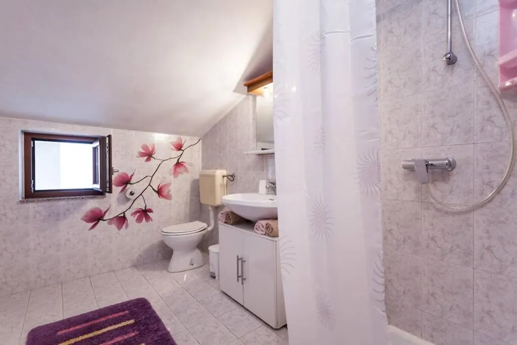 Sea View For 2 Apartment Rovinj