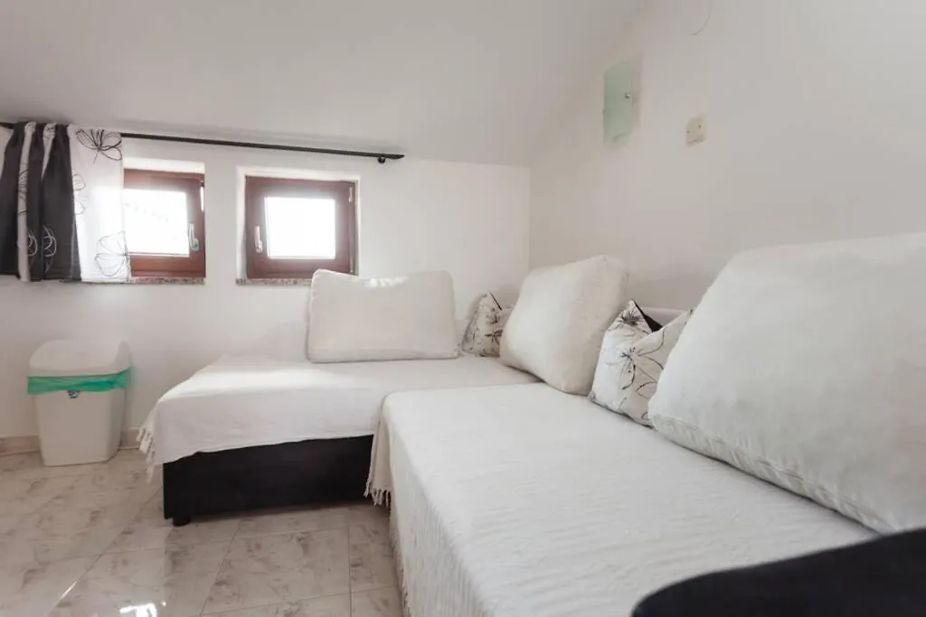 Apartment Sea View For 2